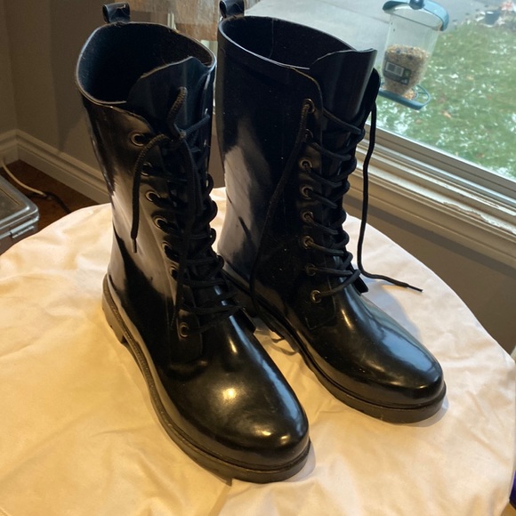 Rubber Boots 9 - Picture 4 of 10